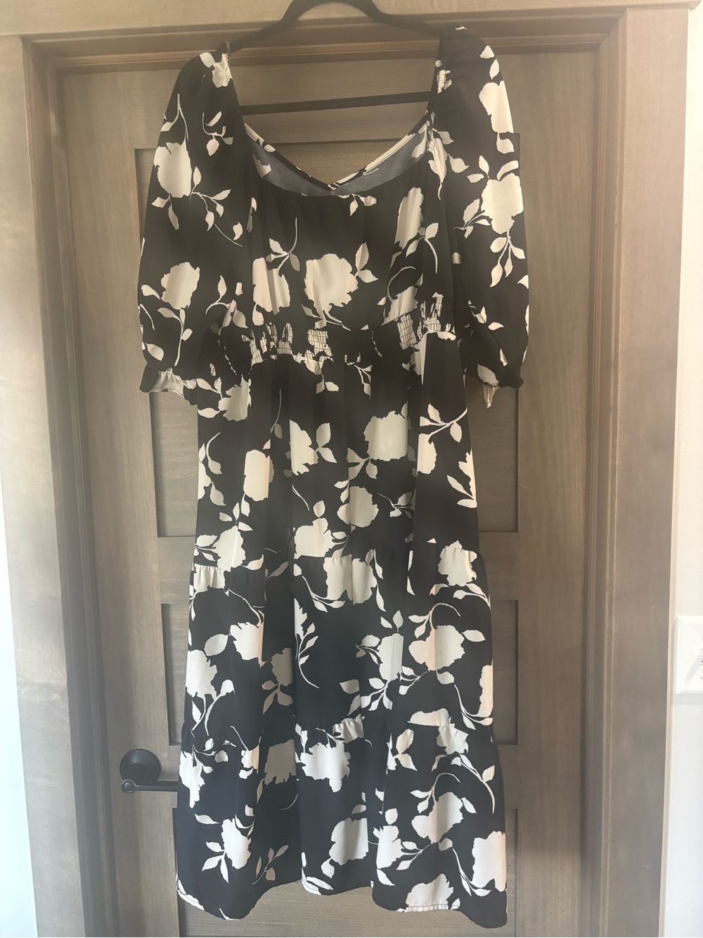 BloomChic Black & White Floral Midi Dress - Picture 3 of 4